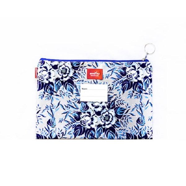 Anna Me – Mysterious Rose School Sleeve