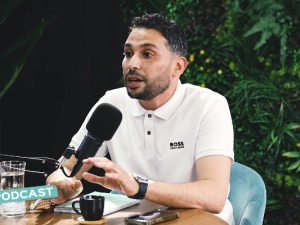 Les Clés du Succès en Vente : L’Expérience de Kheireddine Hannachi, Meilleur Vendeur 2023 Les Clés du Succès en Vente : L’Expérience de Kheireddine Hannachi, Meilleur Vendeur 2023