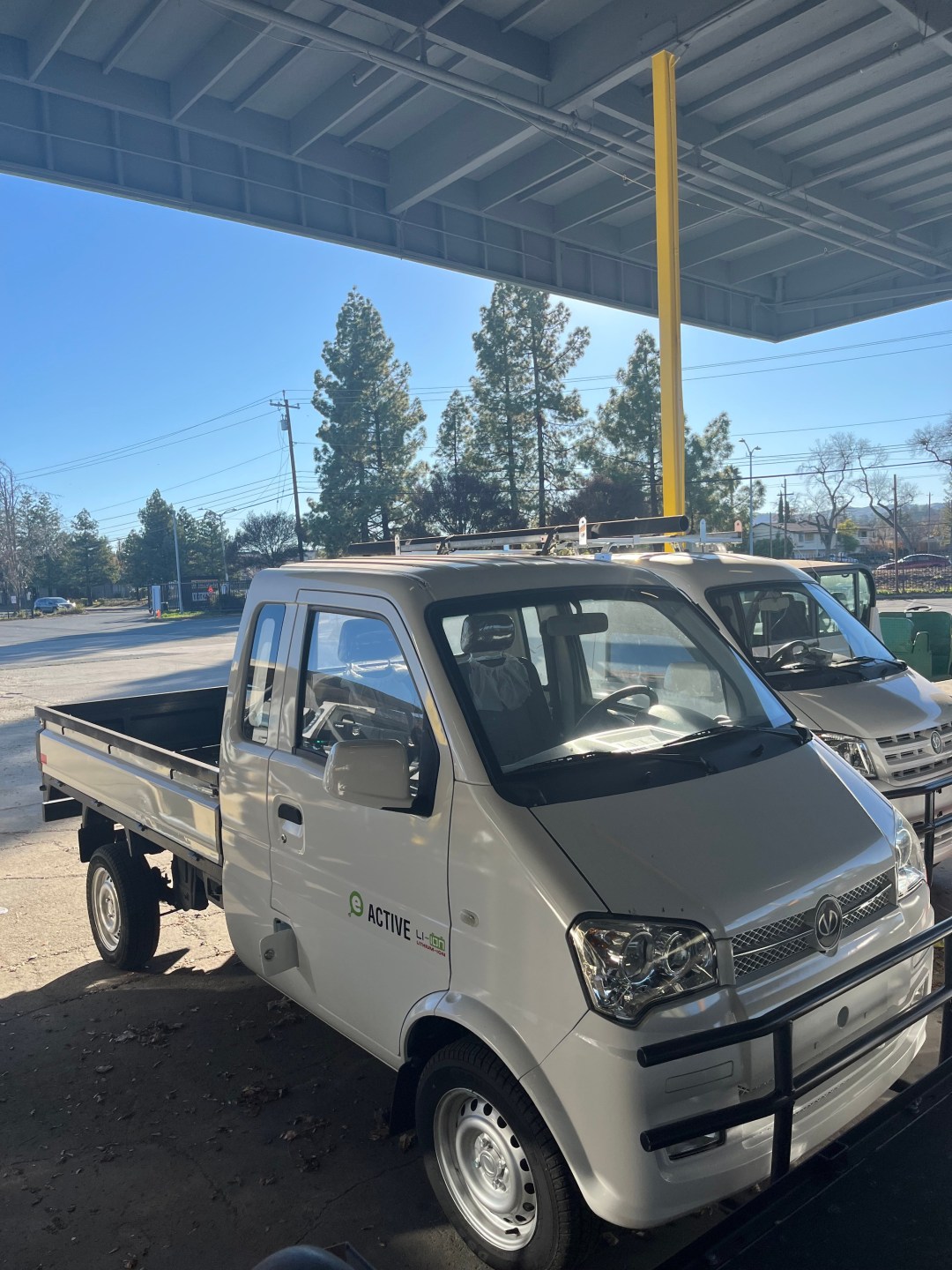 LiV9DP Electric Panel van LiV9DP Electric Panel van