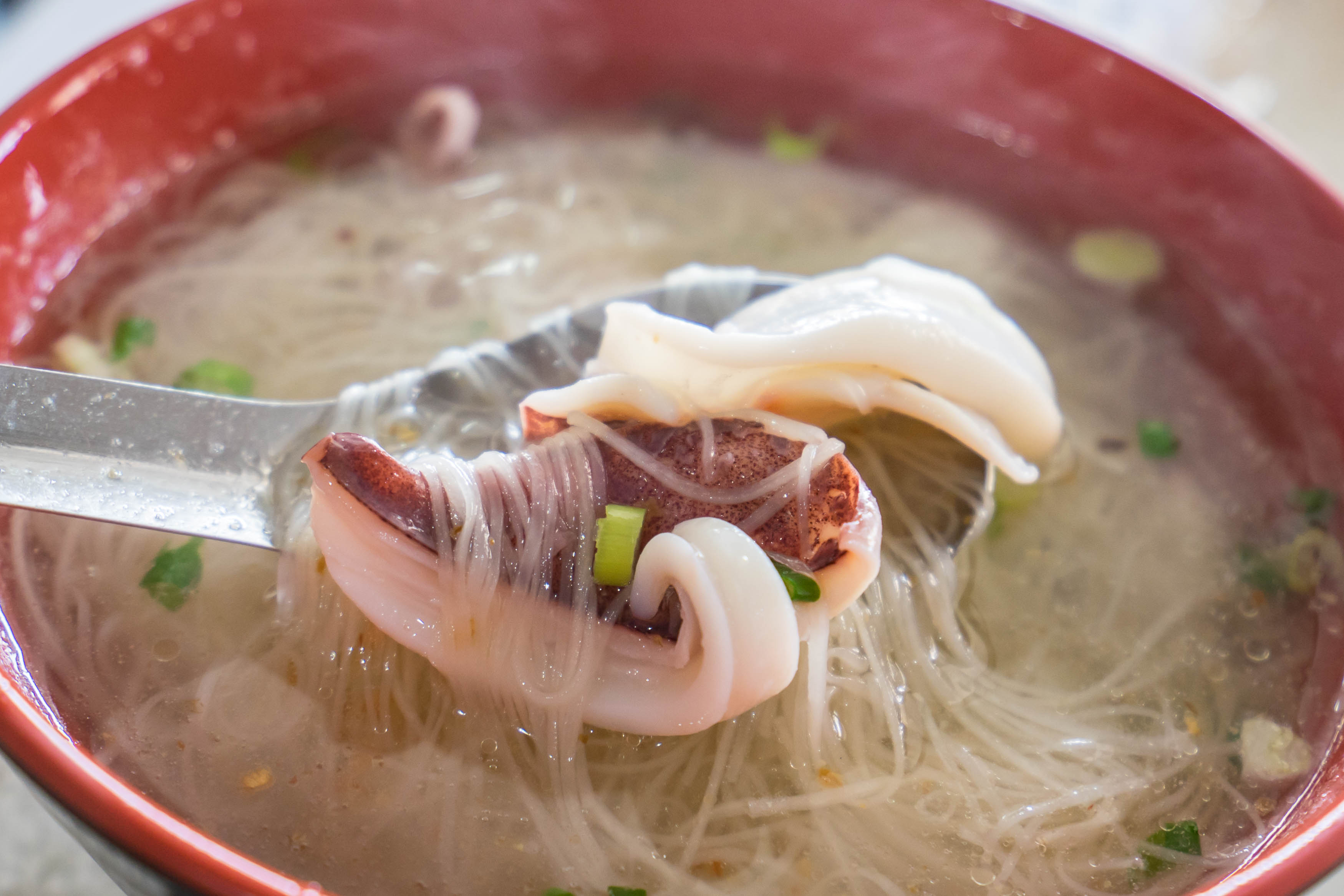 澎湖美食推薦【小萍的店】必吃小管麵線.食尚玩家 澎湖美食推薦【小萍的店】必吃小管麵線.食尚玩家