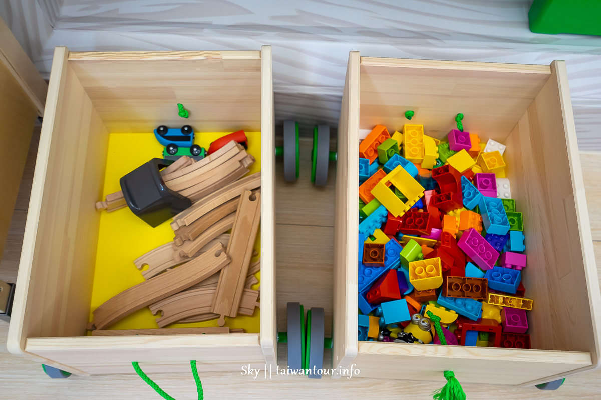 台中住宿推薦【水雲端旗艦概念旅館】游泳池.親子遊戲房.溜滑梯.KTV 台中住宿推薦【水雲端旗艦概念旅館】游泳池.親子遊戲房.溜滑梯.KTV