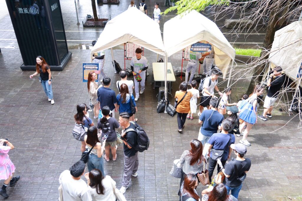 臺北興富發棒球隊與球迷面對面嗨玩市集 14 8d6ab307 a8d0 43db b4c9 2f04717e52a3