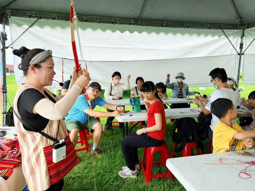 跨國多元編織魅力 新北南島文化節演繹衣飾工藝之美 4 《圖說》兩天推出部落手作屋等主題活動。〈十三行提供〉