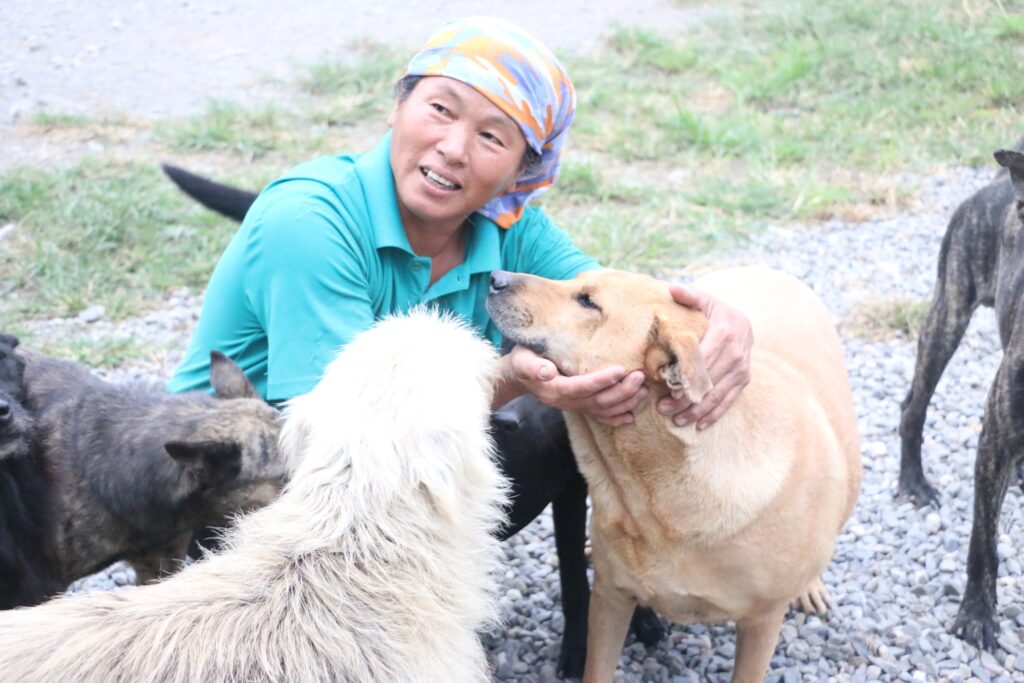 浪愛集食攜手戲劇女神韓雨潔、最帥猛男唐子元 為南部狗園救災齊心行動 3 S 218587251