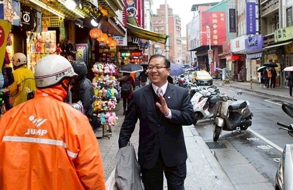 淡水模範父親 樹立家庭與社會奉獻典範,溫暖人心 10 淡水模範父親陳健郎先生