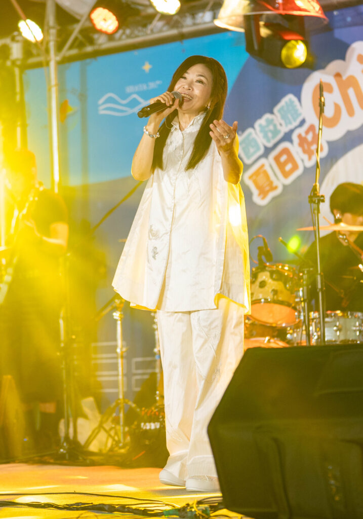 民歌金曲唱響關子嶺!星空大合唱雨中不散場 馬毓芬、娃娃動情追憶馬兆駿 14 %E9%A6%AC%E6%AF%93%E8%8A%AC