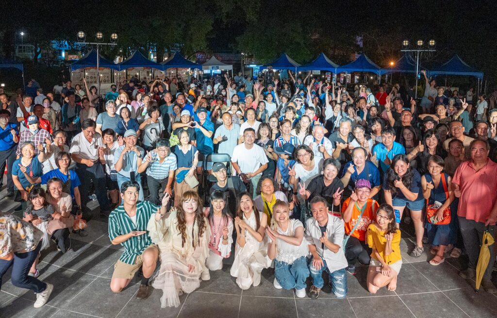 民歌金曲唱響關子嶺!星空大合唱雨中不散場 馬毓芬、娃娃動情追憶馬兆駿 13 Brian%E9%A6%AE%E8%80%80%E5%BC%98%E5%A4%A7%E5%8D%97%E6%96%B9%E5%B0%8F%E5%8D%97%E6%96%B9%E9%A6%AC%E6%AF%93%E8%8A%AC%E9%87%91%E6%99%BA%E5%A8%9F.%E9%99%B3%E5%82%91%E6%B4%B2