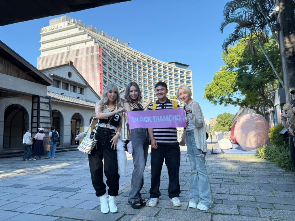 佐山愛落淚吐心聲!攜手廣瀨里緒菜、霜月るな舉辦BLACK DIAMOND三女神來台兩日粉絲限定見面會 19 S 219914312 0