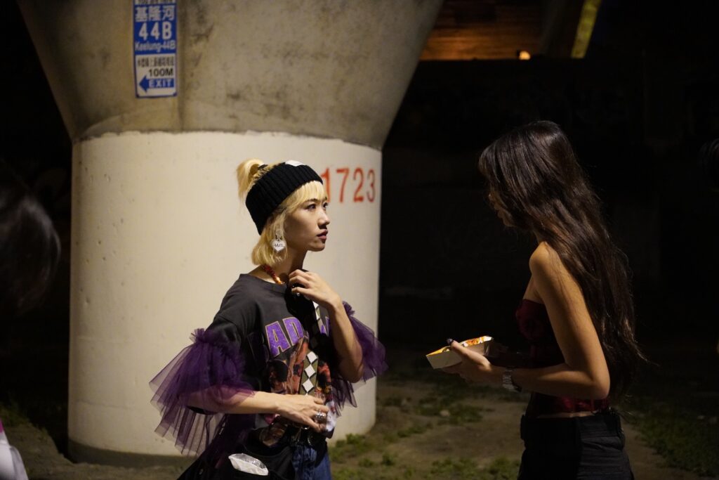 春節大片《影視圈風雲》卡司超狂 跨性別女神可芙首部大銀幕作品扛女主角,尬三金主持人Lulu和千萬網紅奇軒 5 S 220127245