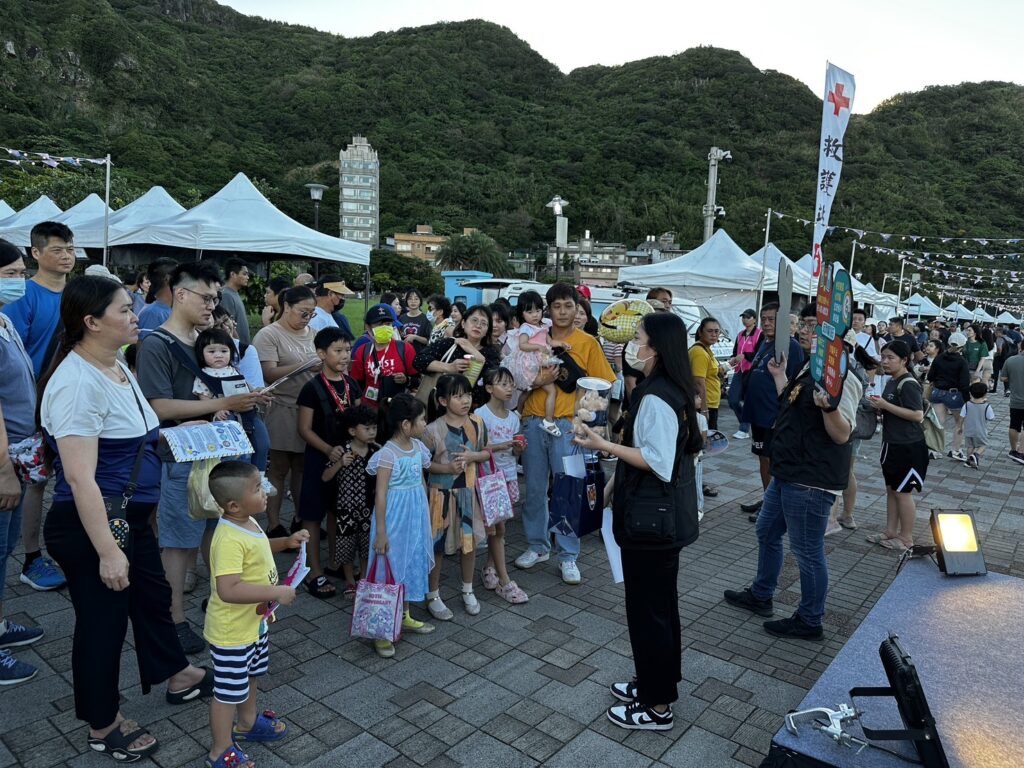 基二警結合 2025基隆鎖管季 活動與青少年朋友互動宣導 4 1756114867996