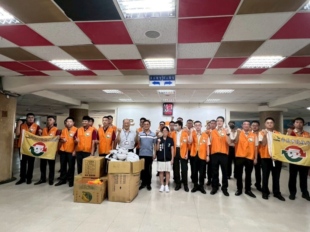 臺北市緊急調派20名消防及社會役替代役男 投入光復鄉救災行列 16 f49ed63e 6244 44d2 8f8e ddc324b55823