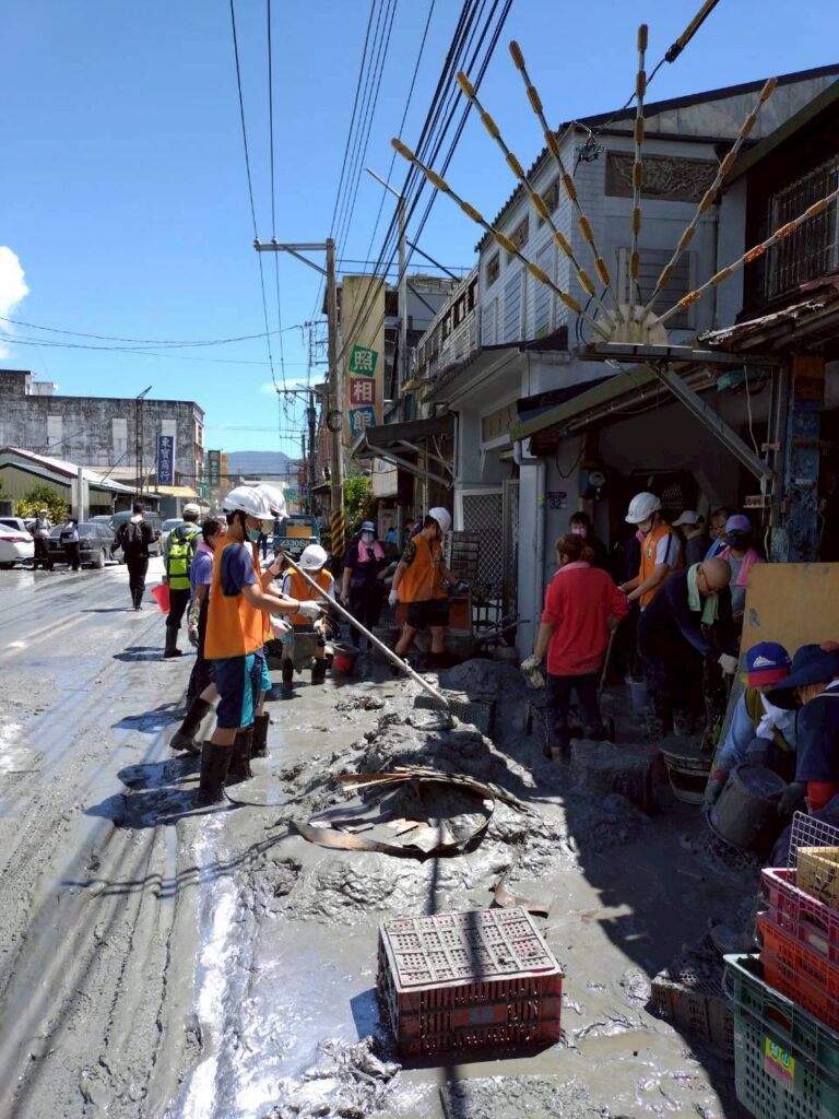 臺北市緊急調派20名消防及社會役替代役男 投入光復鄉救災行列 17 6be403b3 e158 4408 b0b9 ce2364153c2f