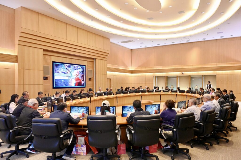 新北產業發展諮詢會聚焦關稅衝擊與安全議題 侯友宜:推動產業升級、打造韌性城市 13 S 15826961