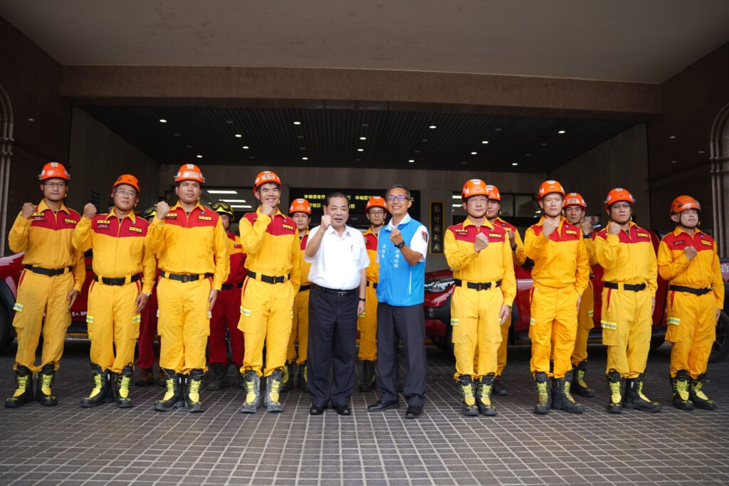 整備20輛機具器材、18名人力 竹縣第二梯次援花搜救隊出發! 1 11409261