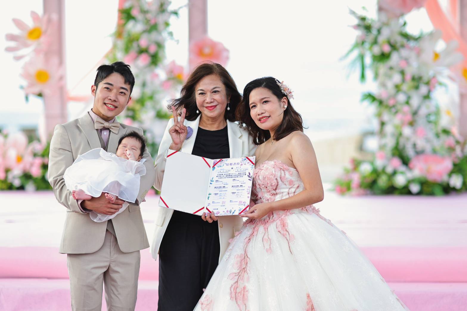 市民聯合婚禮在和平島浪漫登場 28對新人「海誓山盟」 共築幸福基隆 3 35229