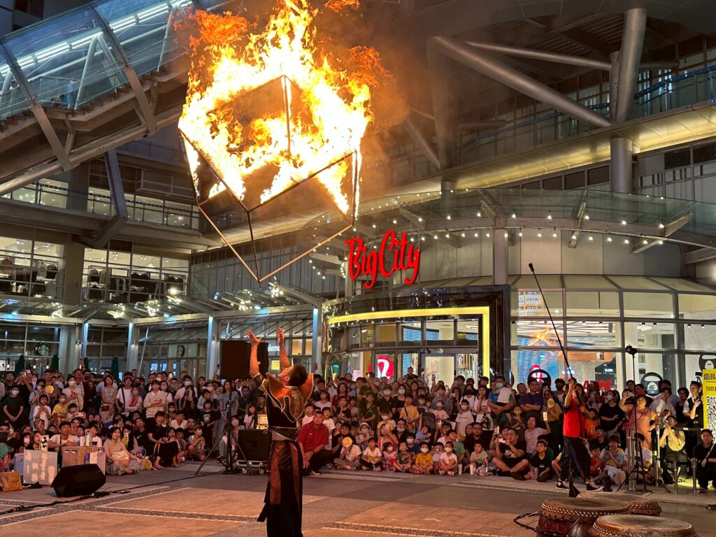 遠東巨城快閃美食檔連假必訪 街頭藝術節熱力再起十強對決 1 11409291