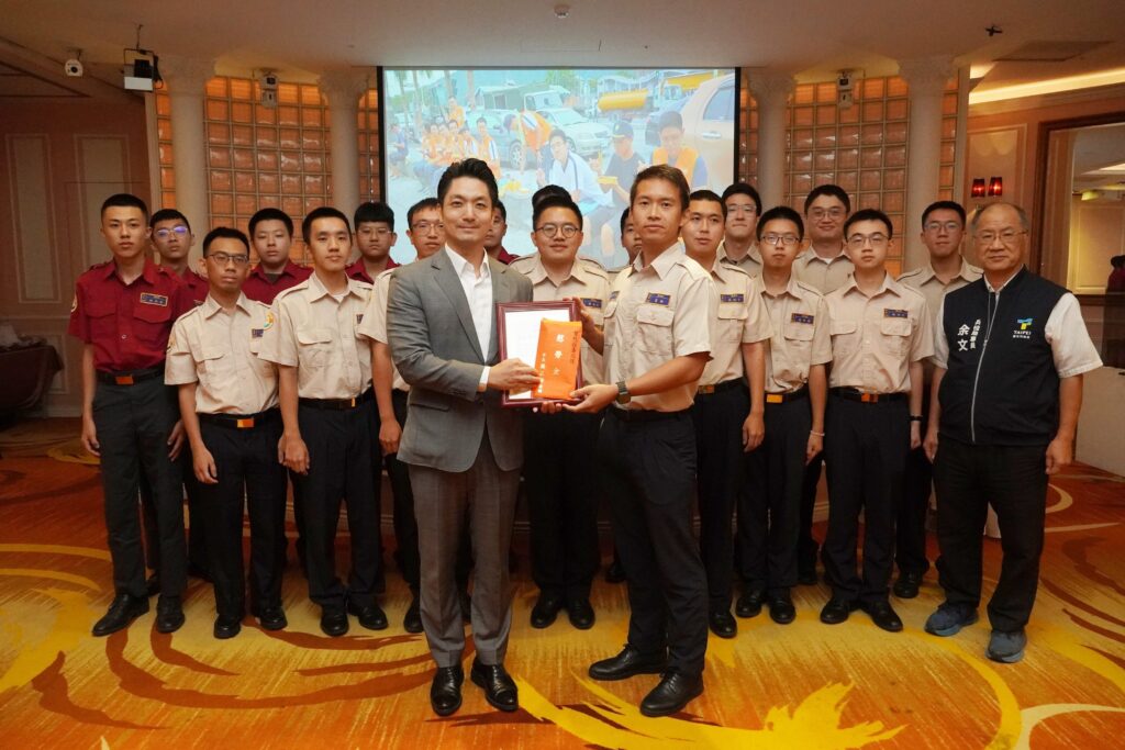 蔣萬安感謝國軍攜手馳援花蓮 合力重建家園 10 313f6c99 8dc1 4928 b493 cb063e281c4b