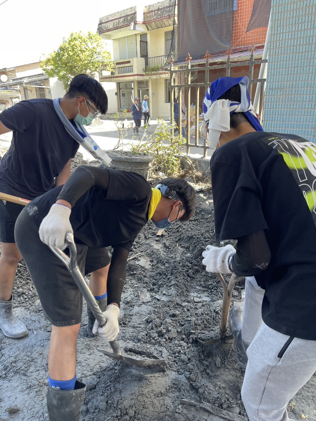 二信高中電三孝自發連假赴花蓮光復擔任志工體驗生命教育 4 S 278929430