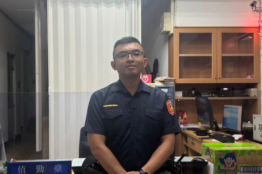 老翁初心成詐團底薪 萬華警一語道 係假ㄟ 1 %E8%98%87%E6%9F%8F%E5%80%AB