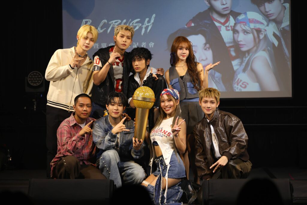 〈CRUSH ON〉引爆新世代音樂化學反應!「B CRUSH不小心製造」正式出道 7 04 %EF%BC%88%E5%BE%9E%E5%B7%A6%E4%B8%8A%E8%87%B3%E5%8F%B3%E4%B8%8B%EF%BC%89ARKis%E6%9D%B1%E7%BF%B0%E3%80%81%E6%B4%AA%E6%9A%90%E3%80%81%E5%BD%A5%E3%80%81Dolly%E3%80%81%E5%B0%8F%E6%AD%90%E3%80%81%E5%AE%B0%E5%AE%B0%E3%80%81%E8%9D%B6%E9%A6%99%E3%80%81ARKis%E6%9D%8E%E5%AE%9A %E8%B8%A2%E5%B8%95%E5%A8%9B%E6%A8%82 %E6%8F%90%E4%BE%9B 1