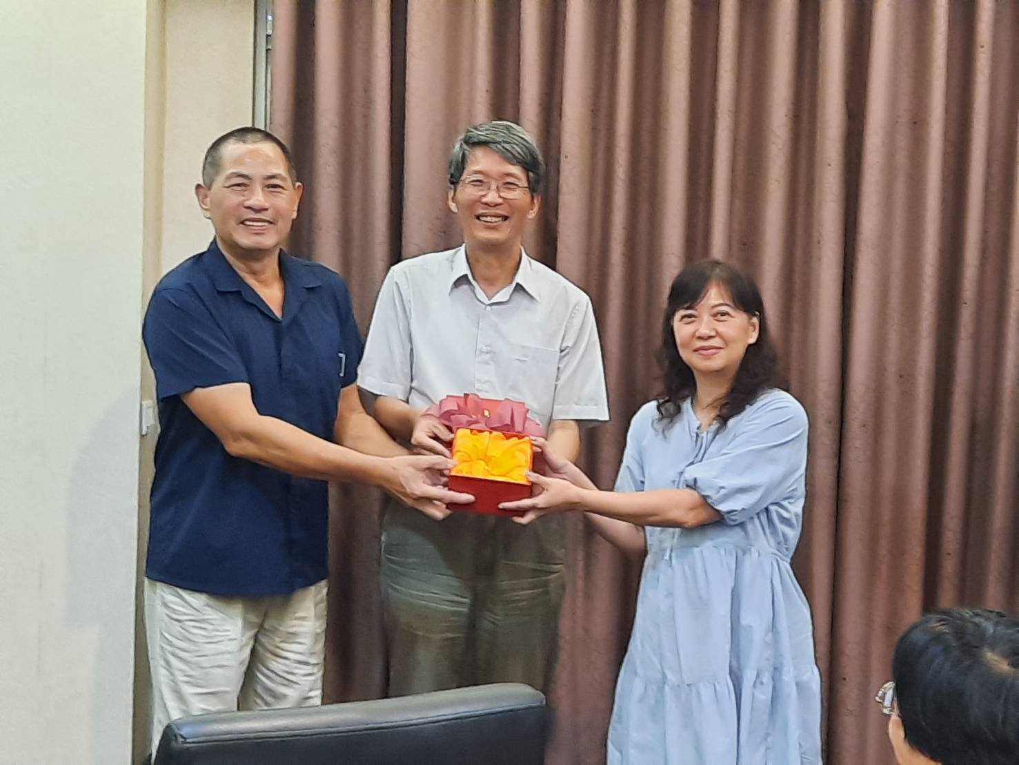 余淑琴接任二信高中家長會長 倪瑞祥受聘榮譽會長持續為教育盡心盡力 12 560069560 24970918332502029 8396026366604602732 n