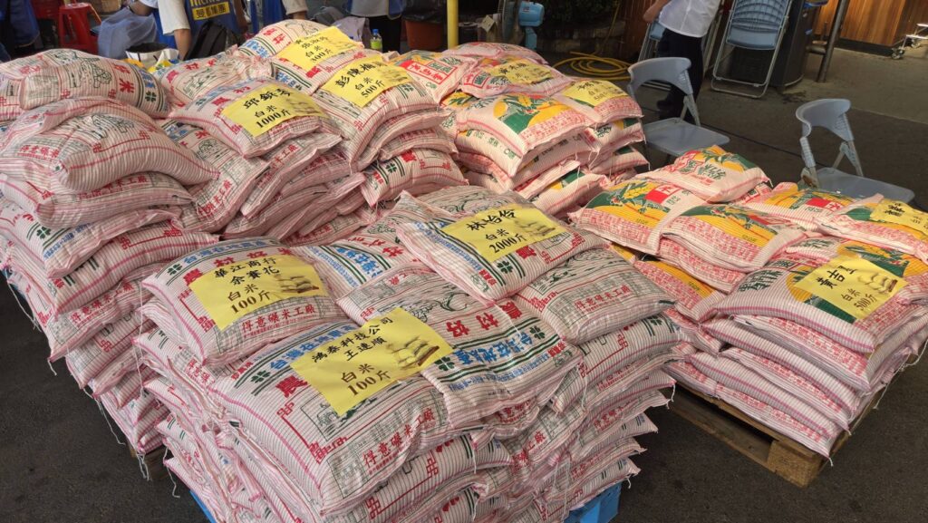 「百斤米、一世情」濟弱扶貧 新竹振道認購愛心物資拋磚引玉 7 114101412