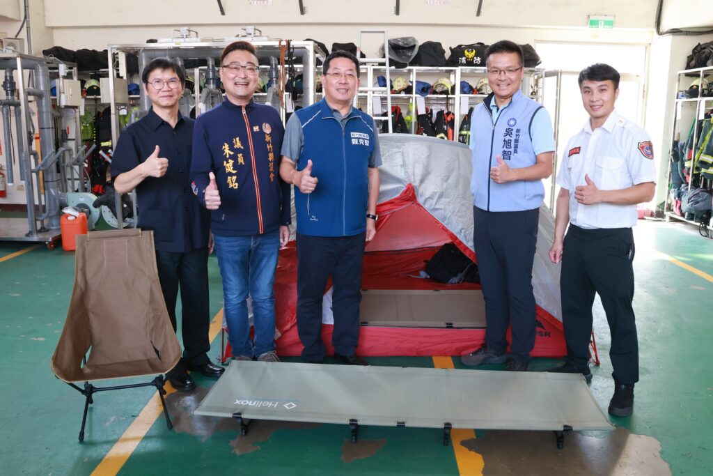 補強救難英雄後勤能量!民代、民眾聯手捐贈山域救援裝備 4 114101521