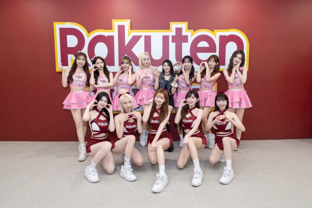 17LIVE桃氣女孩首度跨界棒球場!朴星垠、金佳垠「雙垠組合」成球迷焦點 33 S 200228919 0 1024x683 1