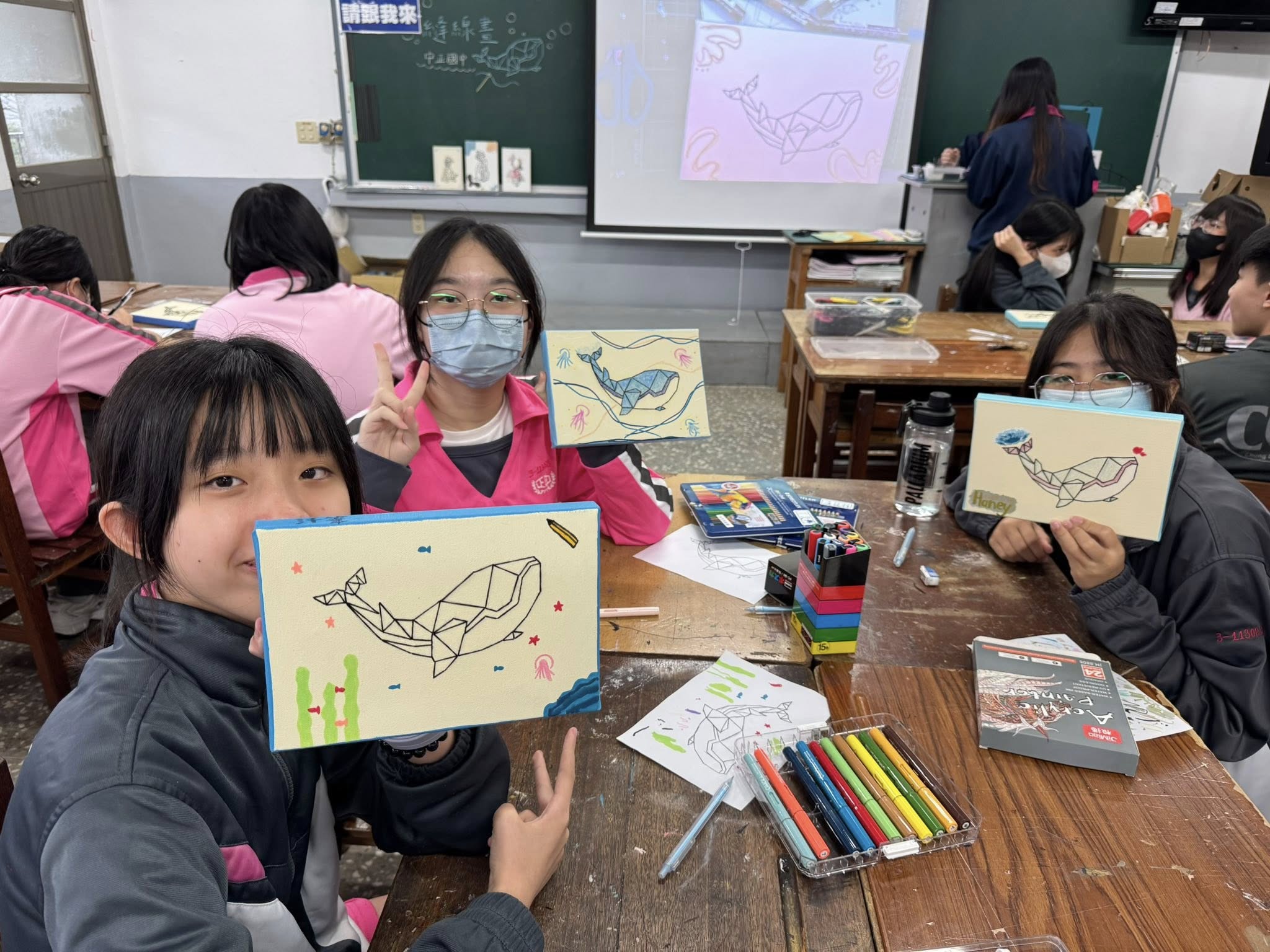 中正國中八年級職群探索進行創造與技術初體驗收穫滿行囊 16 582396064 1440940634703966 4311340770657935841 n