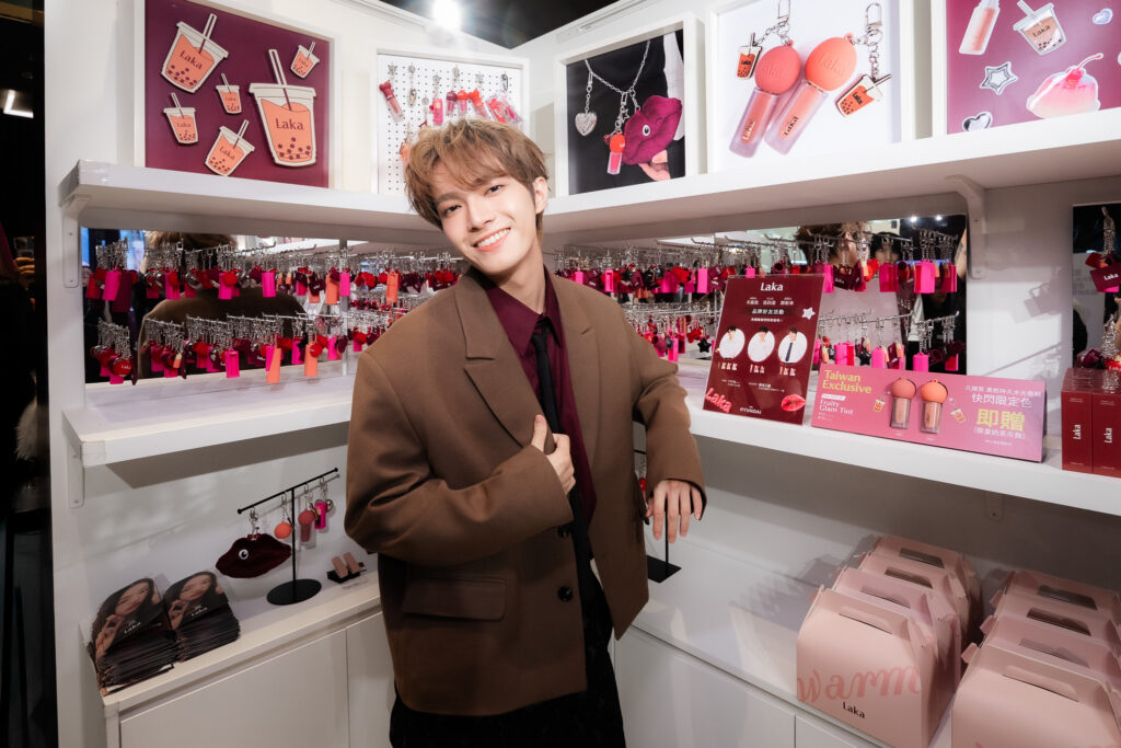 韓國無性別彩妝品牌 Laka 首次登台!禾雁凱 Kai、彫秦、F.F.O 鈞嘉現身快閃店 自曝妝容撇步、BL 劇宣傳計畫一次說 45 RDM0085 Edit 1024x683 1