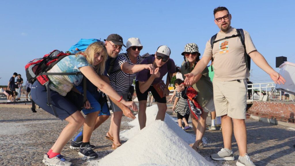 2025鯤鯓王平安鹽祭圓滿落幕 三大科儀完成祈福循環 平安鹽發送分享祝福 35 S 89120832 1024x576 1