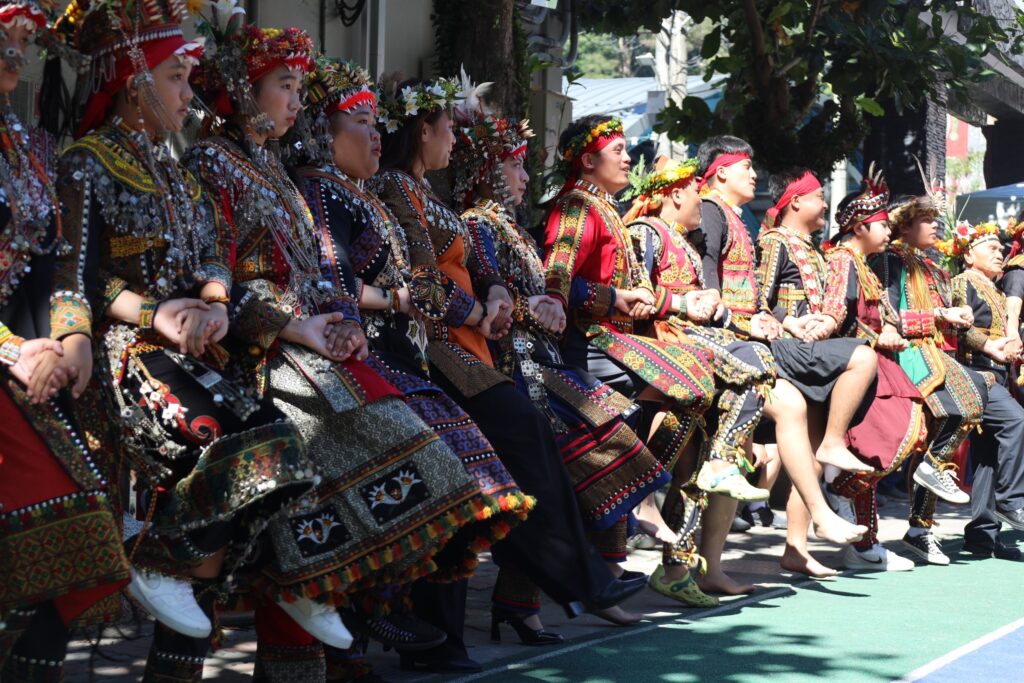 多納黑米季盛大登場 祭典線上看全程直播 青年會領聖火開道 族人齊聚慶豐收 17 27100 1024x683 1