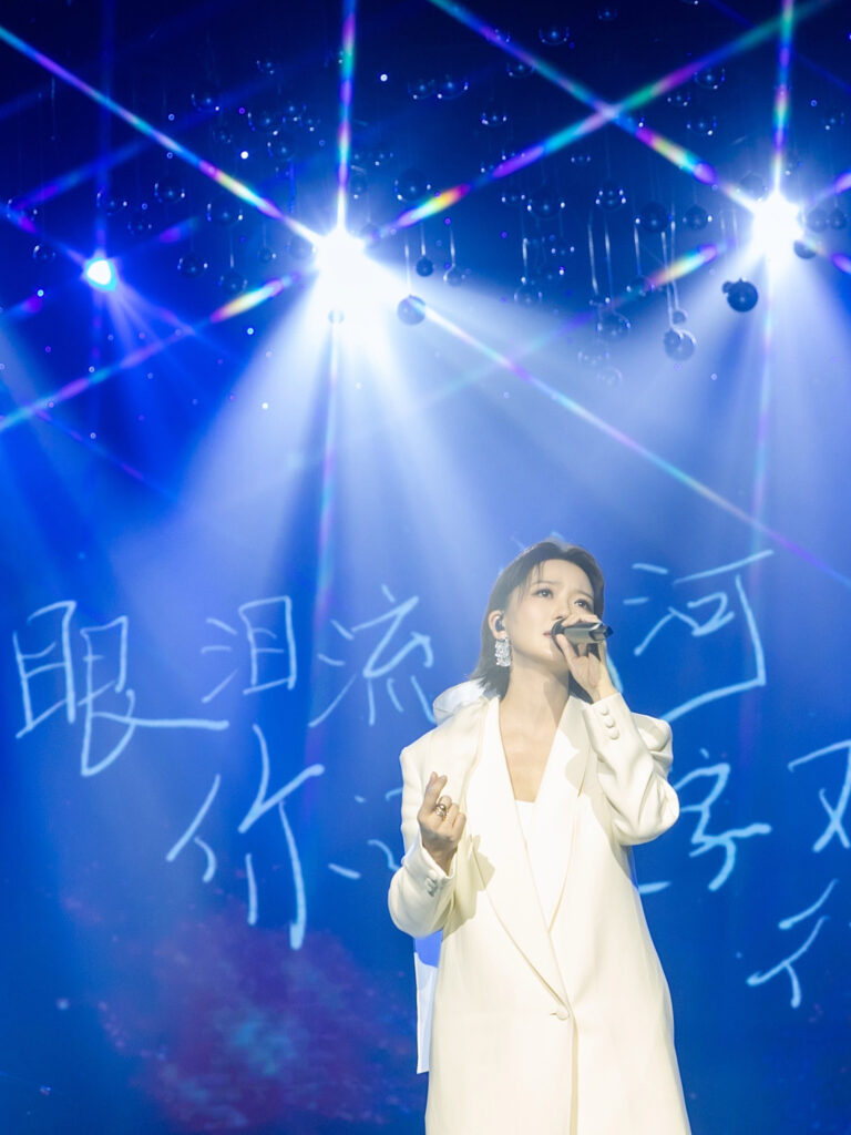 出道日撞上25週年!蔡淳佳廣州「紀念日首站」炸場 12 %E5%9C%96%E7%89%87 20251116205203 365 56 768x1024 1