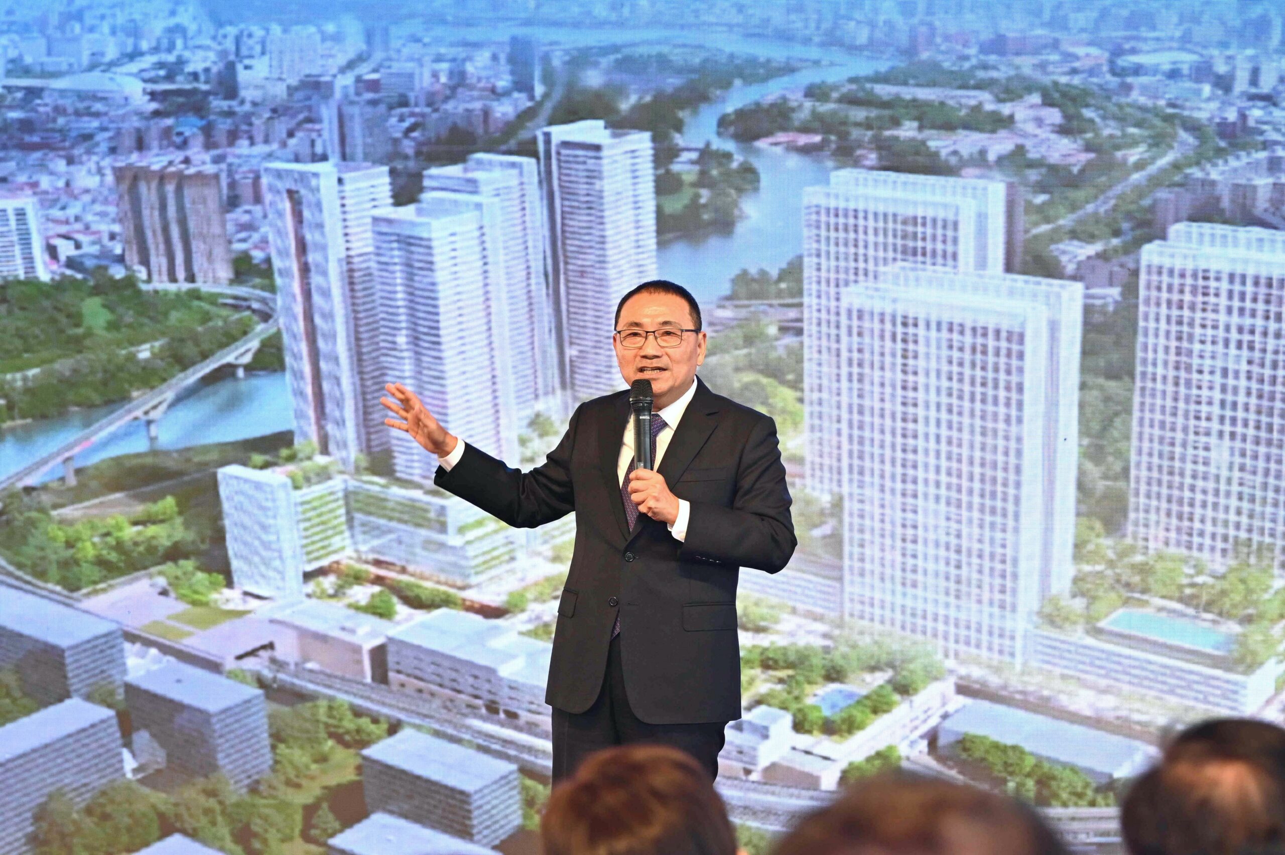 全台規模最大捷運開發案簽約 侯友宜:讓新店地區更加繁榮 16 %E6%96%B0%E5%8C%97%E5%B8%82%E6%94%BF%E5%BA%9C%E8%88%89%E8%A1%8C%E6%96%B0%E5%8C%97%E7%92%B0%E7%8B%80%E7%B7%9A%E5%8D%81%E5%9B%9B%E5%BC%B5%E7%AB%99%E6%9A%A8%E5%8D%97%E6%A9%9F%E5%BB%A0%E6%8D%B7%E9%81%8B%E9%96%8B%E7%99%BC%E6%A1%88%E7%B0%BD%E7%B4%84%E5%85%B8%E7%A6%AE scaled 1