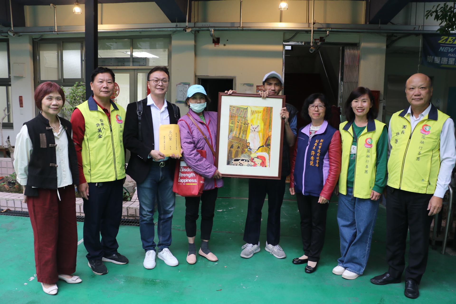 心智障礙者「有話無地講」透過畫筆抒發 14 %E5%9C%93%E8%9E%8D%E8%A1%8C%E5%96%84%E5%9C%98%E9%9B%86%E8%B3%8722%E8%90%AC%E5%85%83%E9%BC%93%E5%8B%B5%E5%91%82%E4%BF%9E%E8%B3%A2%E5%8F%B34%E6%8C%81%E7%BA%8C%E5%89%B5%E4%BD%9C%E4%BB%96%E5%9B%9E%E8%B4%88%E5%9F%8E%E5%B8%82%E4%B9%8B%E7%8E%8B%E7%95%AB%E4%BD%9C