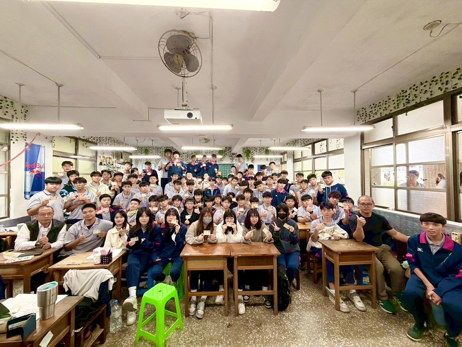 二信高中電機科儀表電子乙級「術科」檢定通過率95%表現亮眼 2 E9790C86 B0FA 455B 9326 90127E60EEAE