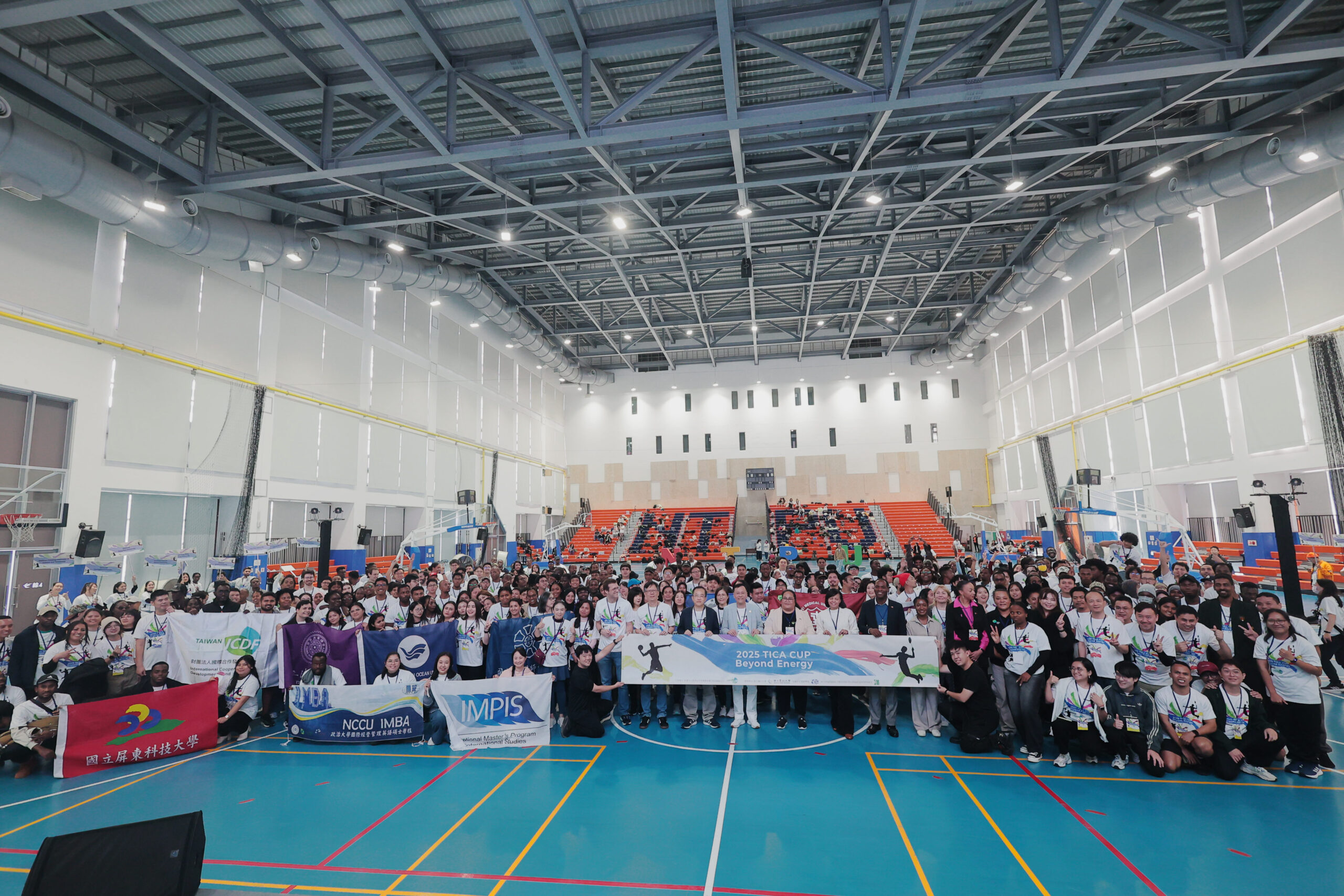 北大2025 TICA CUP國際學生交流活動 多位友邦大使與代表共同感受跨文化交流的活力! 27 %E4%BE%86%E8%87%AA%E5%85%A8%E5%8F%B0%E5%90%84%E5%9C%B0%E8%B6%85%E9%81%8E%E5%9B%9B%E7%99%BE%E5%90%8D%E5%9C%8B%E9%9A%9B%E5%AD%B8%E7%94%9F%E8%88%87%E5%90%84%E5%9C%8B%E4%BD%BF%E7%AF%80%E9%BD%8A%E8%81%9A%E8%87%BA%E5%8C%97%E5%A4%A7%E5%AD%B8 scaled 1