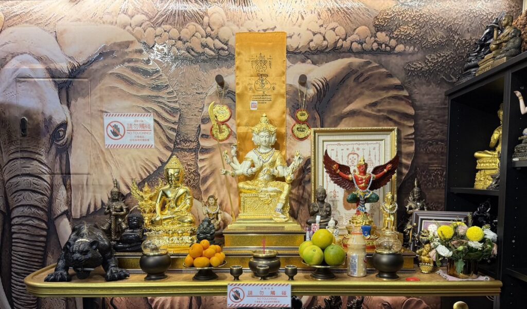 佛牌圈新顯學!佛牌研究者俊儀深耕十年成跨界信任代表 17 S 342614050 0 1024x602 1