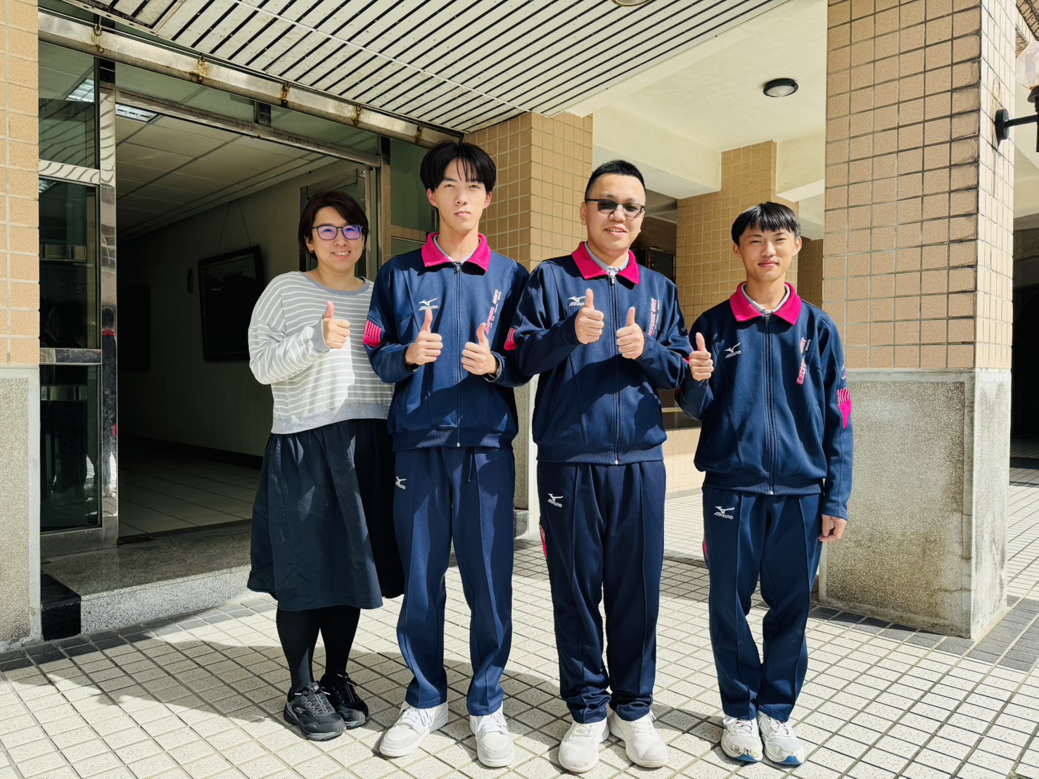 全國小論文寫作比賽二信高中三優作品表現特色獲青睞 14 S 76529678