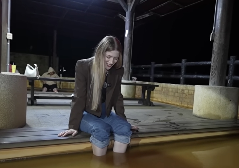 金山萬里冬季溫泉優惠開跑,網紅崔璀璨熱情體驗海底溫泉魅力帶動北海岸暖冬旅遊潮 22 1765332498294