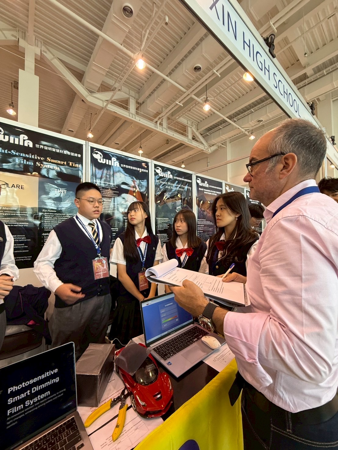 張允睿勇敢選擇自己所愛「用愛發光」 9 S 238928002