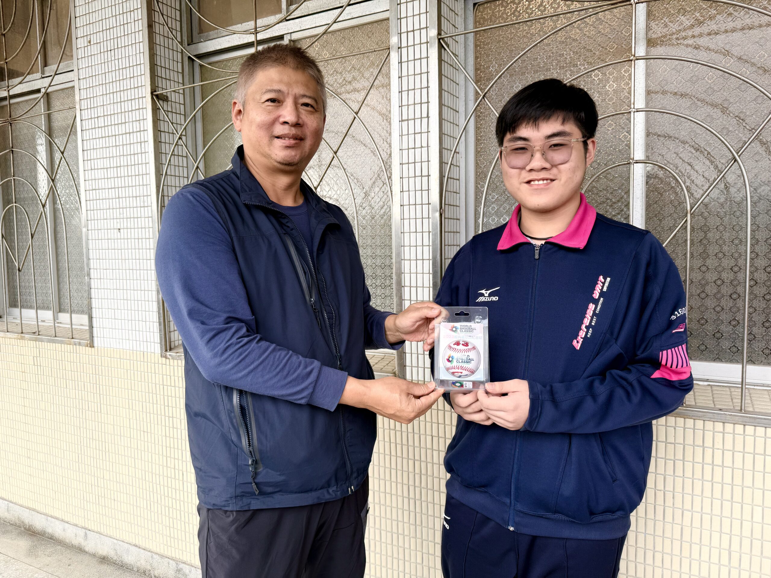 二信高中張嘉元全國賽奪冠回母校建德分享榮耀謝師恩 4 D1681360 61B7 45EA B953 76DBE1FF0237 scaled