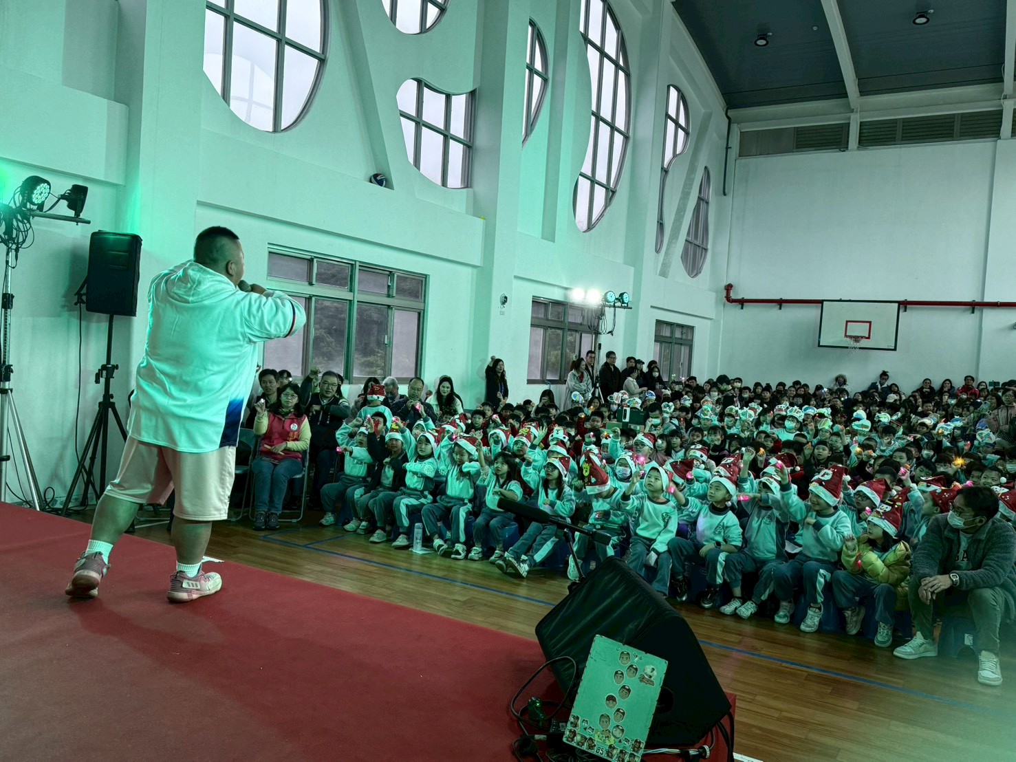 中和國小「中和之星」展演 以 SEL打造發光舞台 12 LINE ALBUM 1141227%E4%B8%AD%E5%92%8C%E4%B9%8B%E6%98%9F%E6%88%90%E6%9E%9C%E7%99%BC%E8%A1%A8%E6%9C%83 251227 10