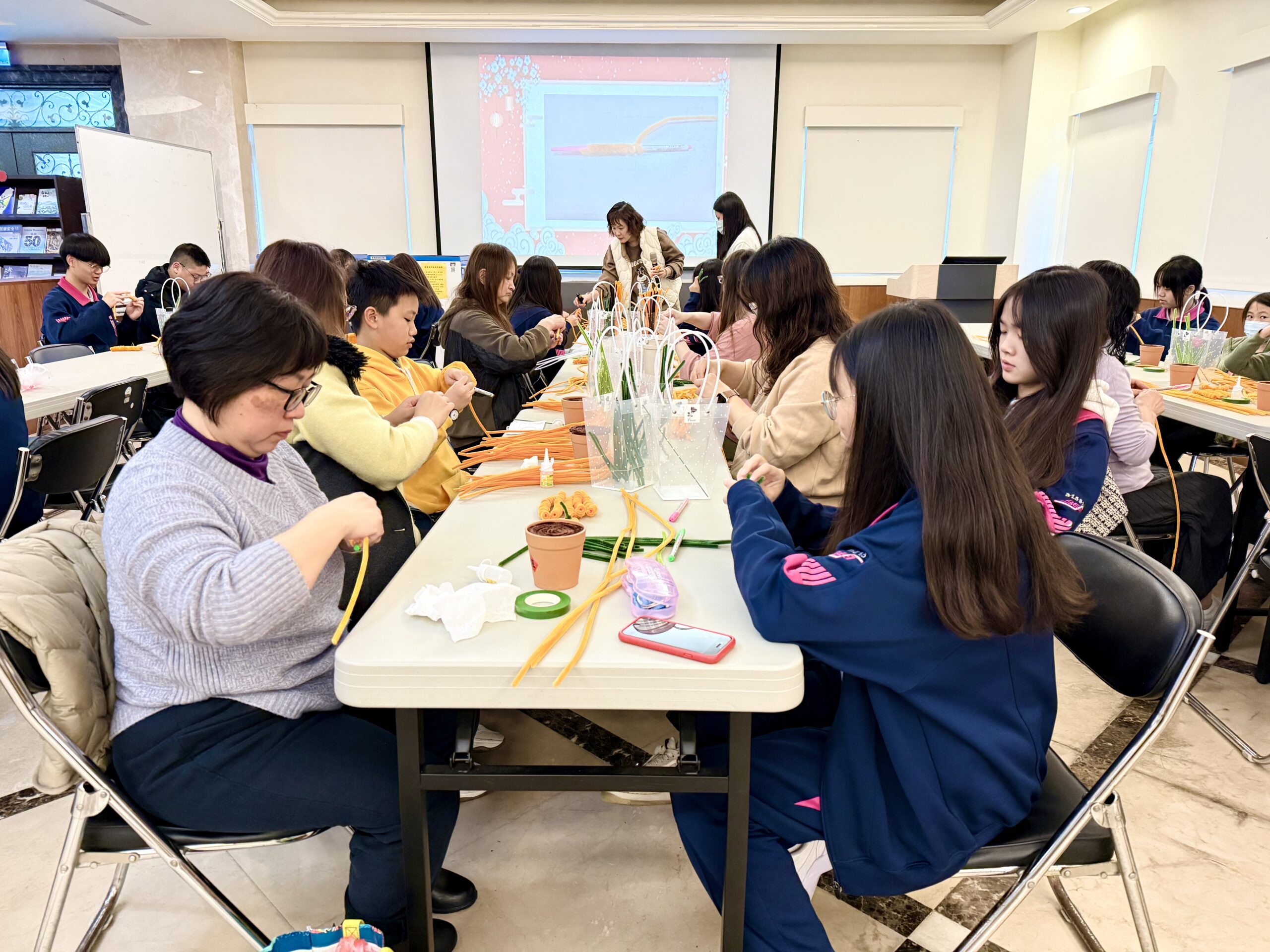 二信高中橘子盆栽製作體驗喜氣洋洋歡樂滿滿 23 5BA3EDF9 80DF 4777 A42F B434EFE084A0 scaled