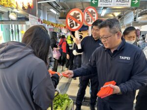迎春納福慶安年 北投警賀歲推送馬年紅包 33 %E4%B8%80 125 300x225 1