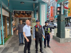 花警局長范織坤除夕送暖慰勤 親赴金三角關懷執勤同仁 8 %E4%BA%8C 72 300x225 1
