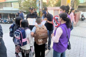 開學囉 北市少年警察隊守護校安也溫馨提醒 42 MEITU 20260223 160909839 300x200 1