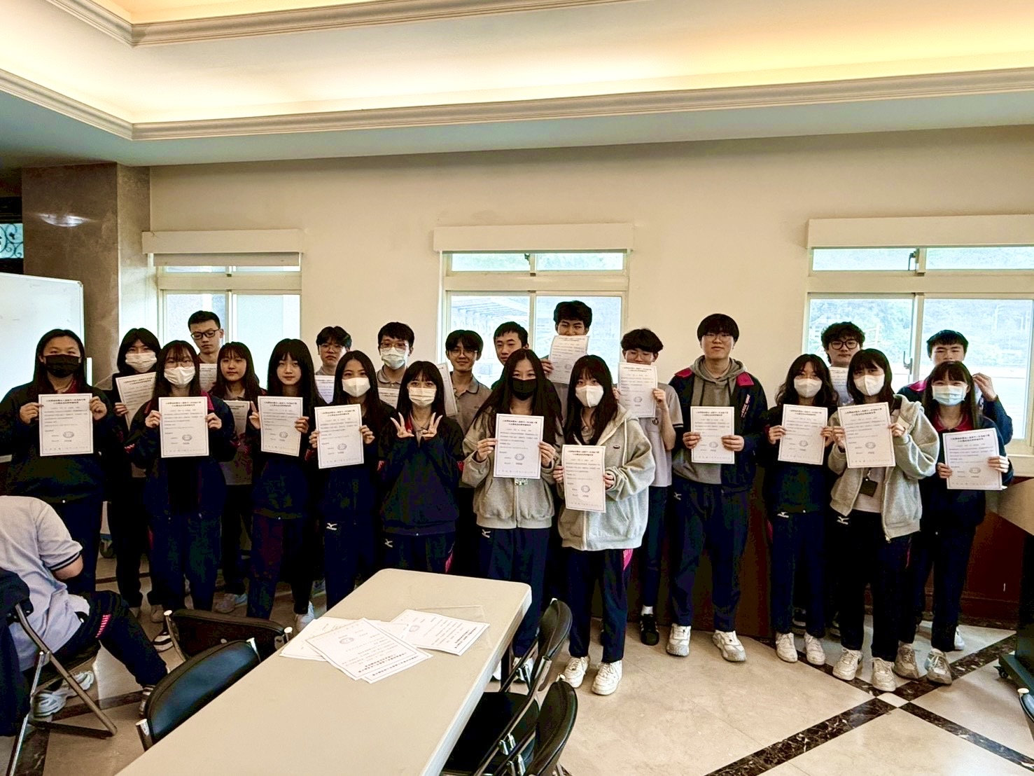 二信高中圖書館小太陽成長社互勉「陪伴學習愛與關懷」 37 FE9E97C1 4A63 4164 B382 5D31B2FEF8B6