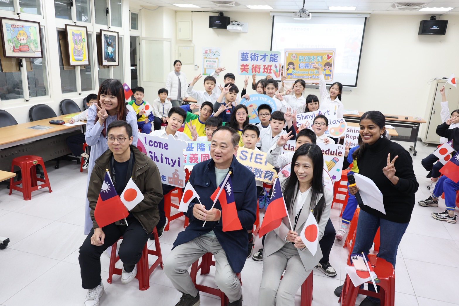 基隆信義國小與日本弦打小學線上交流活動 27 646376998 27073675902222499 2674148976685520324 n