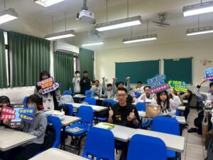 基警前進校園宣導反詐騙 強化學生防詐觀念 16 %E4%B8%89 27 300x225 1